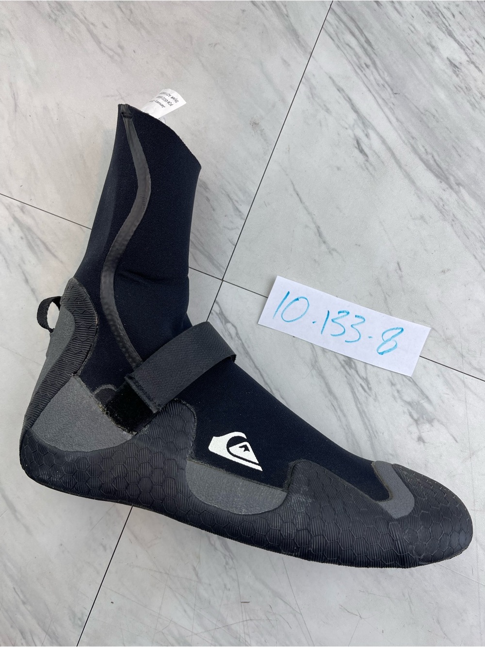 Quicksilver women’s 10 black wet suit surf surfing boots booties shoes